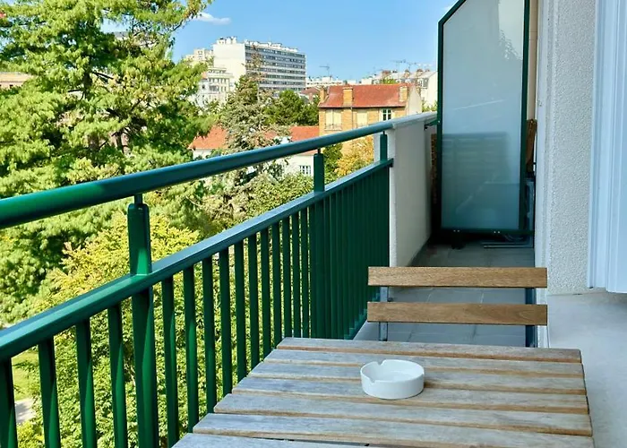 Beau Studio Cosy Et Calme - Face A La Gare De Rosny-Sous-Bois - 20Mn De Paris Et Disneyland
