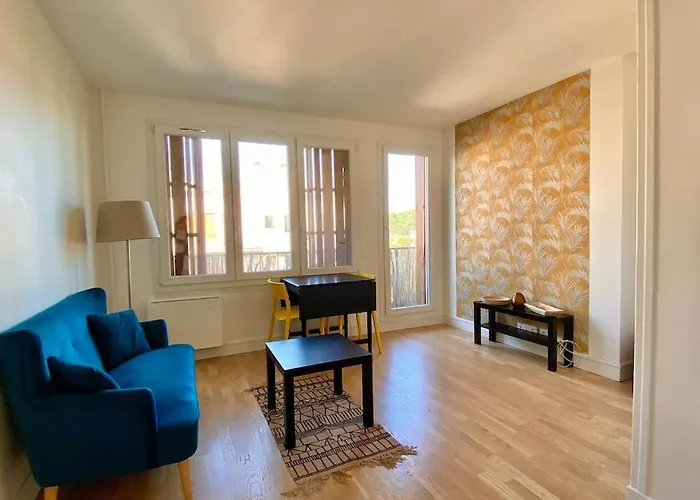 Beau Studio Cosy Et Calme - Face A La Gare De Rosny-Sous-Bois - 20Mn De Paris Et Disneyland